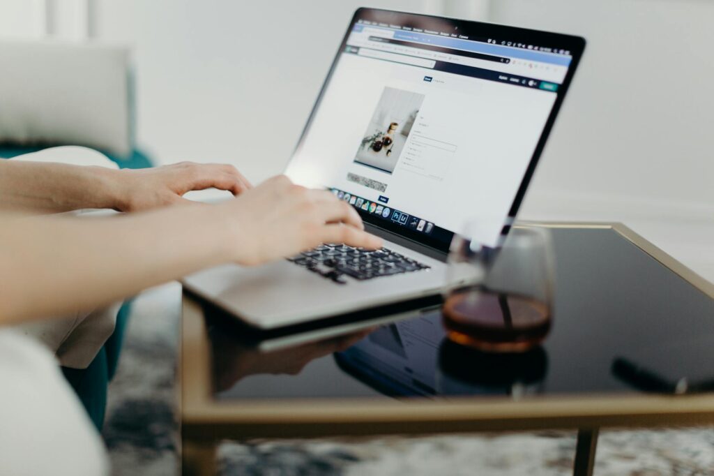 build niche blog with ai in 30 days proven system for us creators